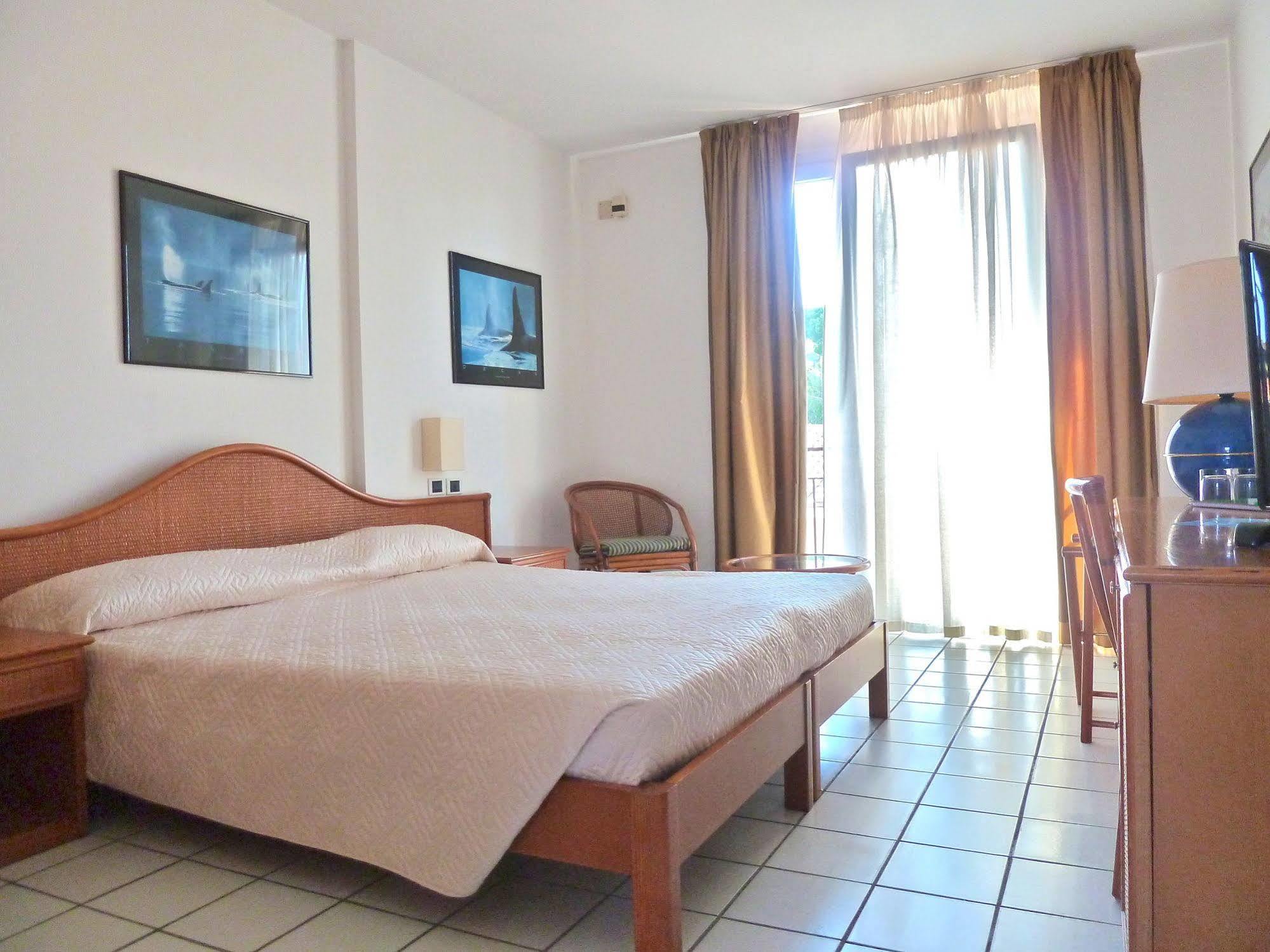 Hotel Yacht Club Marciana Marina  Bagian luar foto